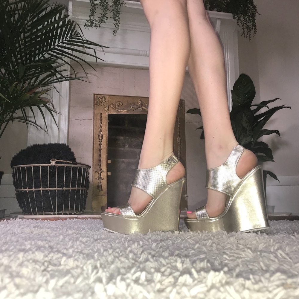 Gold Steve Madden high heels